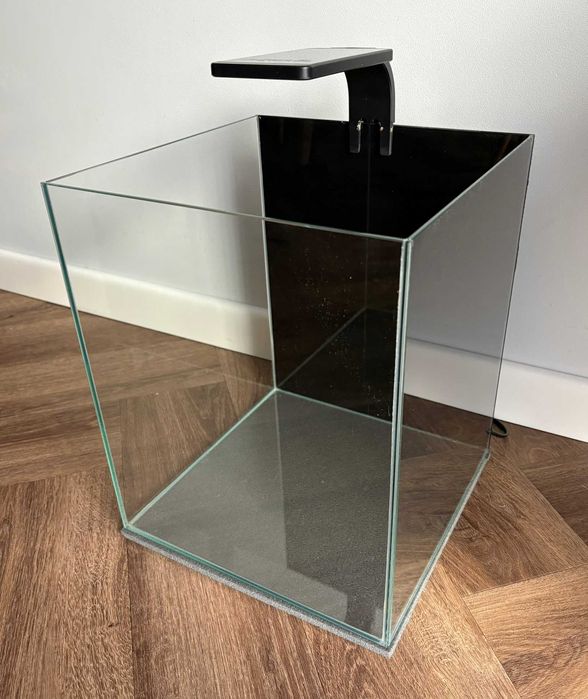 Akwarium 30L z wyposażeniem