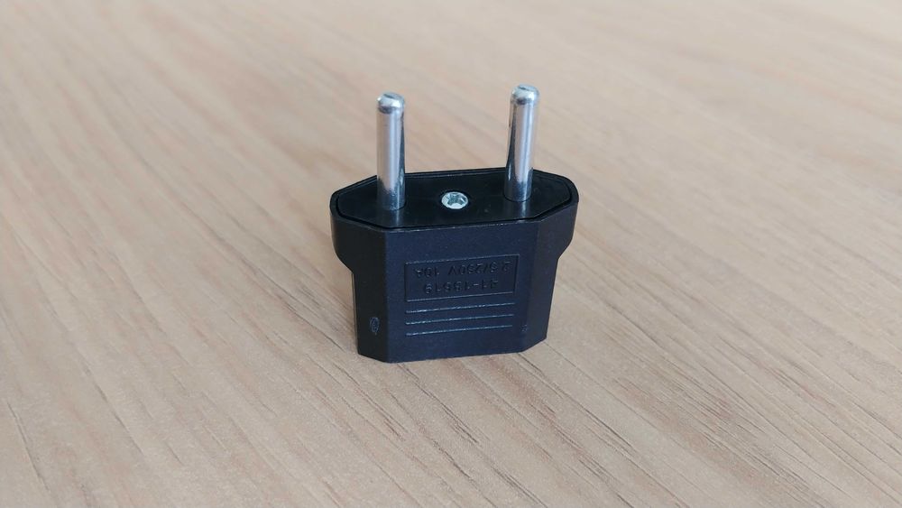 Novo Adaptador de tomada EUA para EU / Portugal