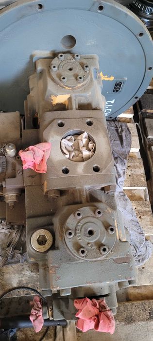 Pompa do koparki liebherr 912