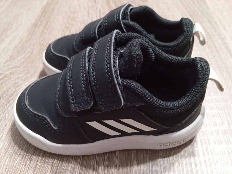 Buty sportowe dziecięce Adidas Tensaur S24054 - r 20