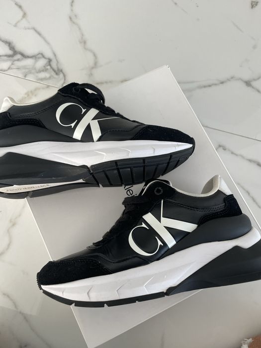Кросівки calvin klein 37 розмір