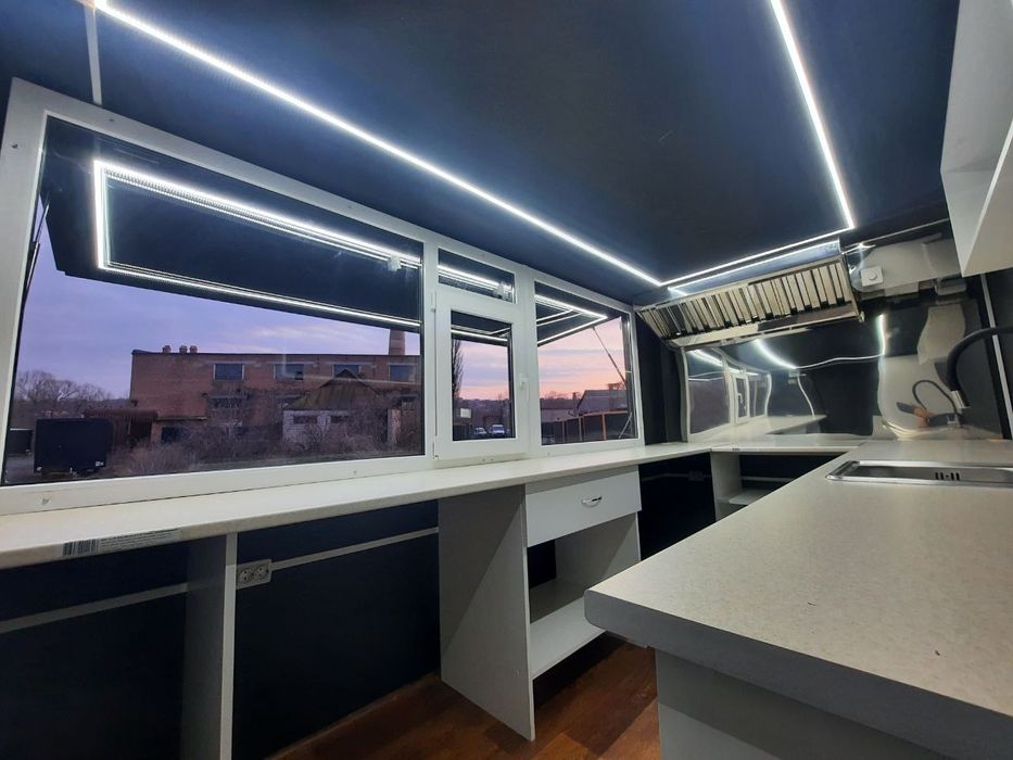 Виготовлення і продажа торгових кіосків, кав'ярні, мафи