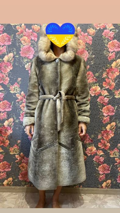 Продам шубу с мутона