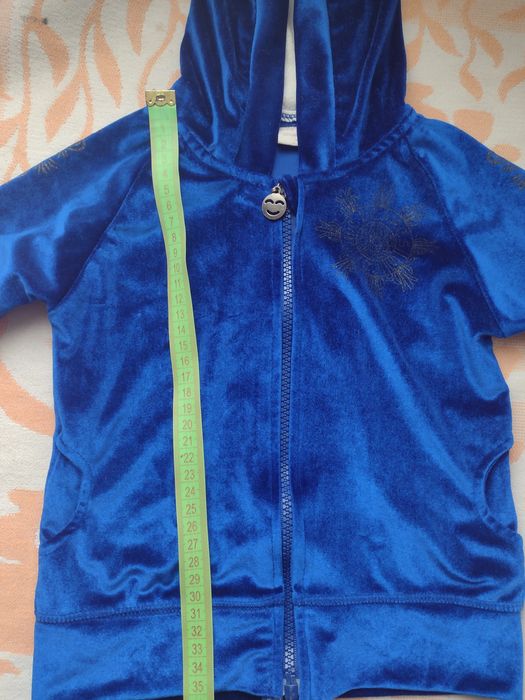 Продам велюровий костюм для хлопчика