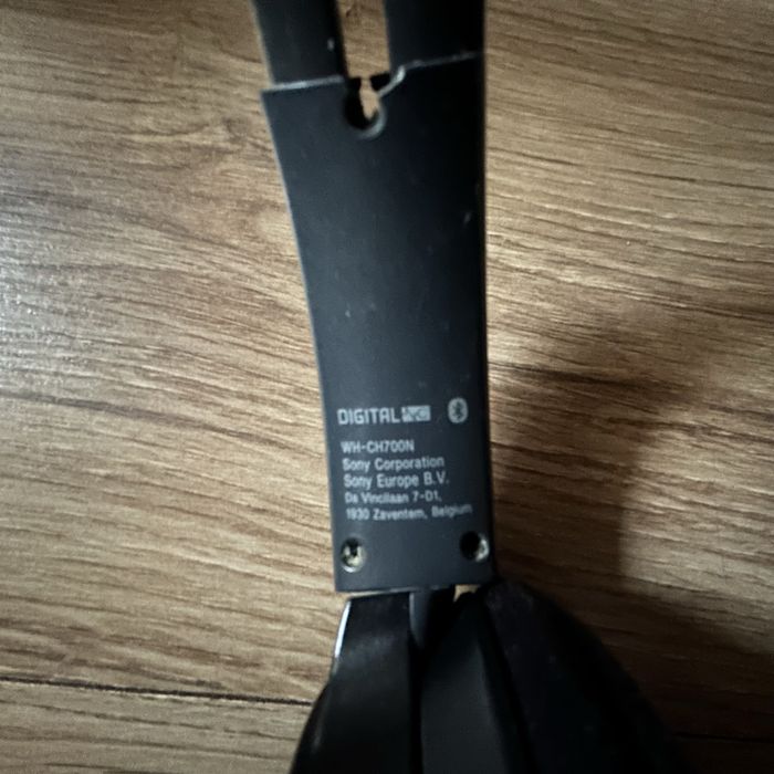 Słuchawki Sony WH- 700 N