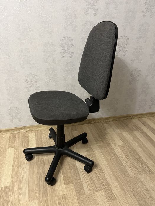 Крісло компьютерне