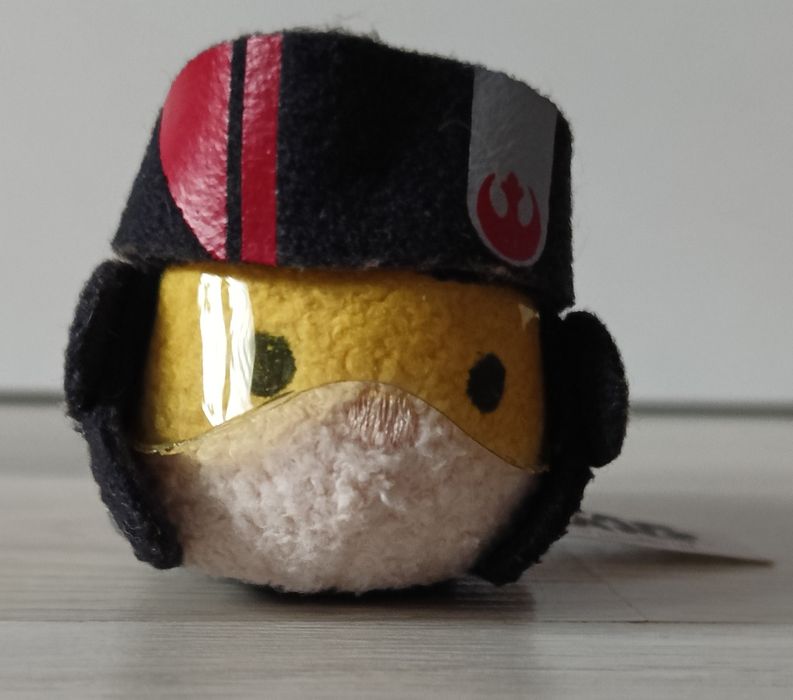 Disney Tsum Tsum Star Wars Poe Dameron maskotka 8,5cm