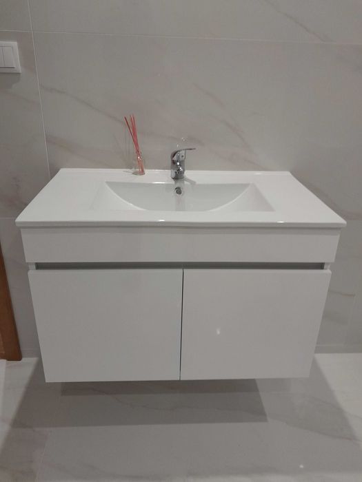 Moveis casa de banho novos