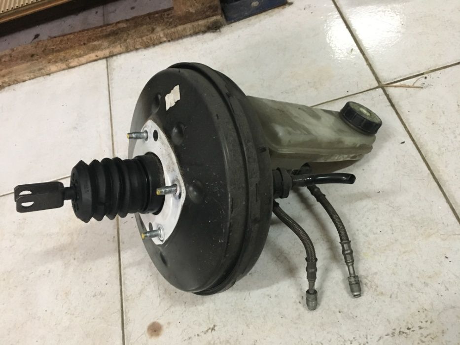 servofreio bomba travoes smart forfour mitsubishi