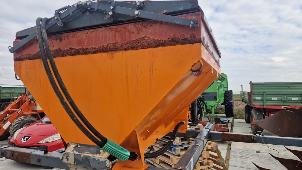 Piaskarka Solarka  Epoke Stratos  Schmitd  Posypywarka  Nido 0.8 m