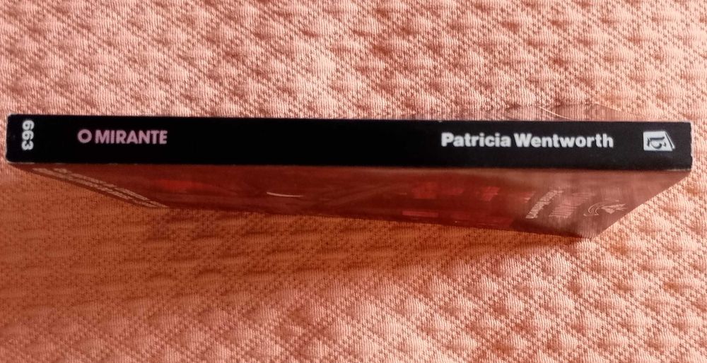 O mirante, Patricia Wentworth