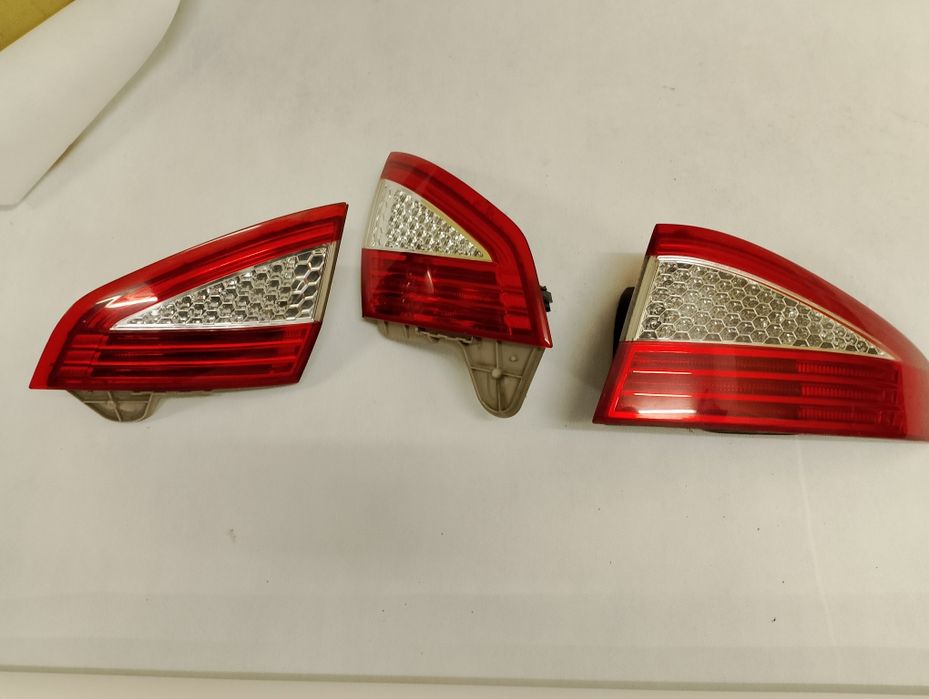 Lampy tylne Ford Mondeo MK4 sedan 2007-
