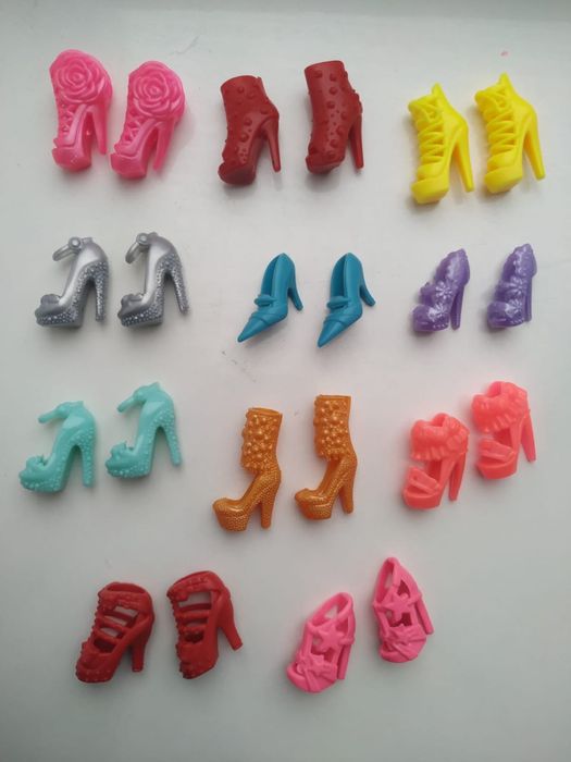 11 par Buty dla lalki Barbie