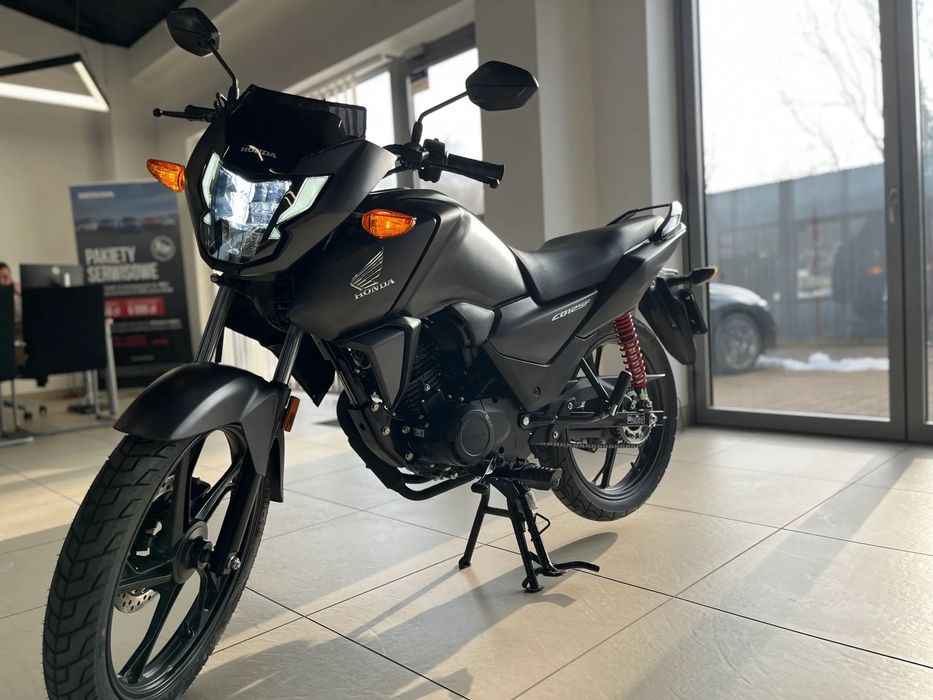 Honda CB CB125F DEMO niski przebieg od reki super stan film