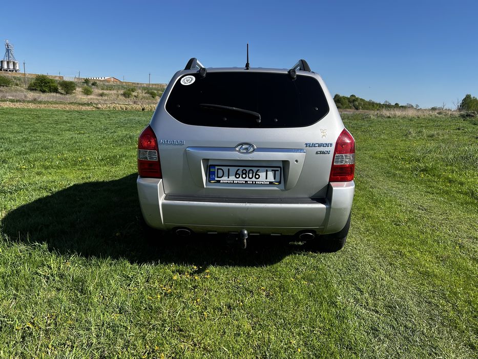 Продам машину Хундай туксон