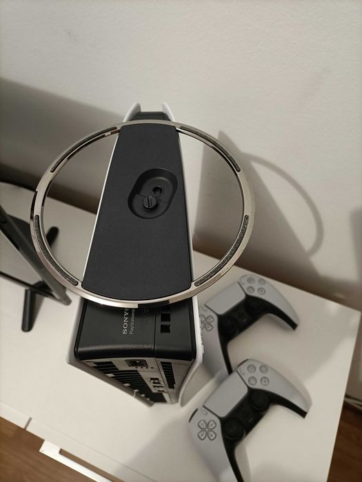 PlayStation 5 Slim 1TB (Edição Digital) + Gamepad DualSense Extra