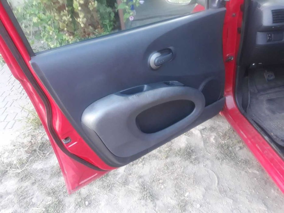 Nissan Micra 2004, дизель 1.5л