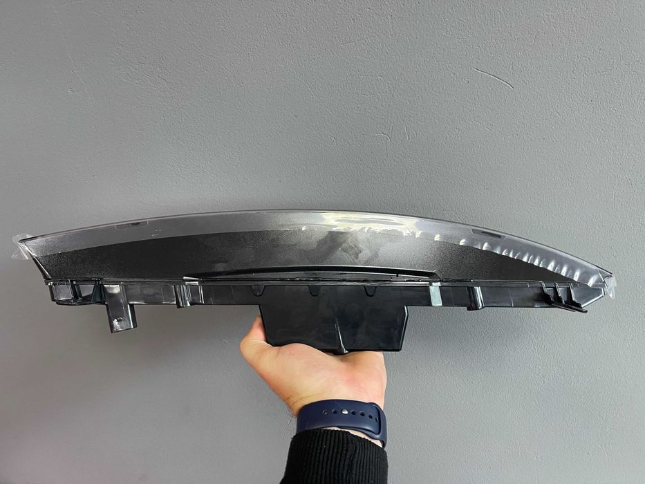 Поворотник audi q7 l4 10-15 года дхо 11 диодов