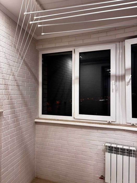 4-х к.квартира з новим євро ремонтом, піша хода до метро, ​​новобудова