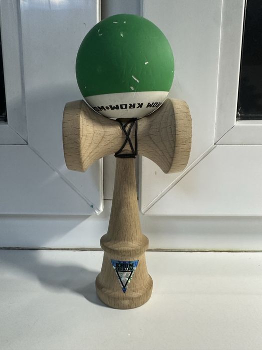 Zabawka Kendama Krom