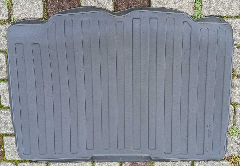 Mata bagażnika materiałowo gumowa Clio V