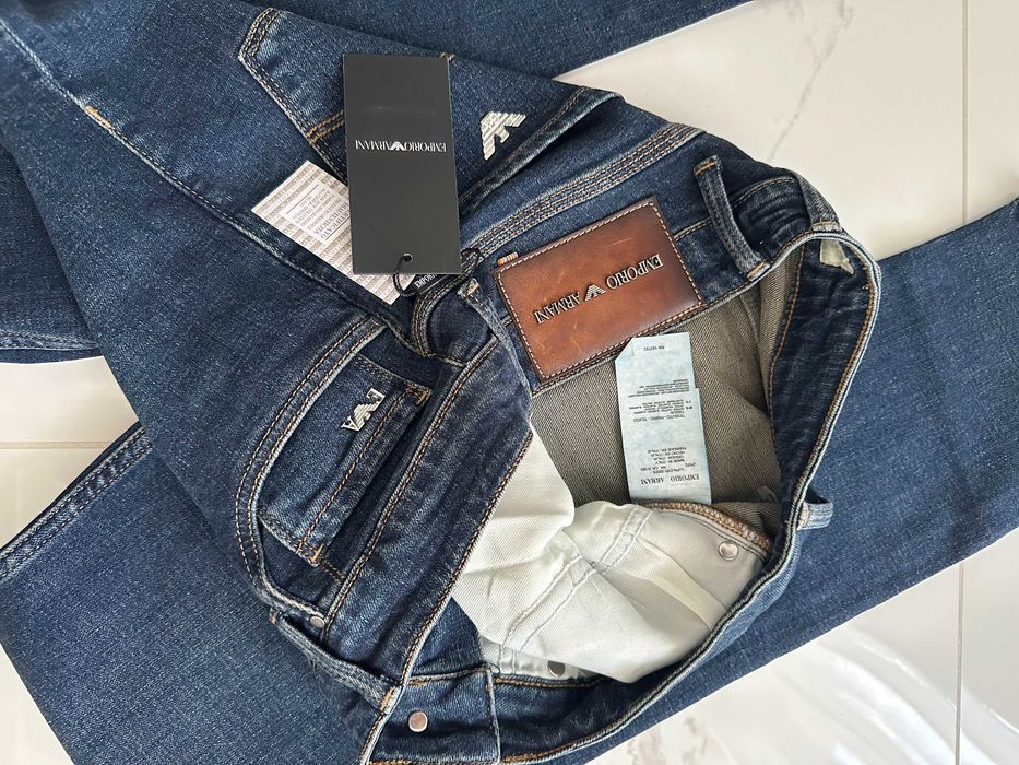 Emporio Armani Spodnie Jeansowe roz. 31 i 32