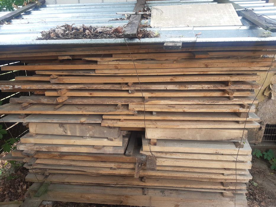 Drzewo sosnowe deski itp.