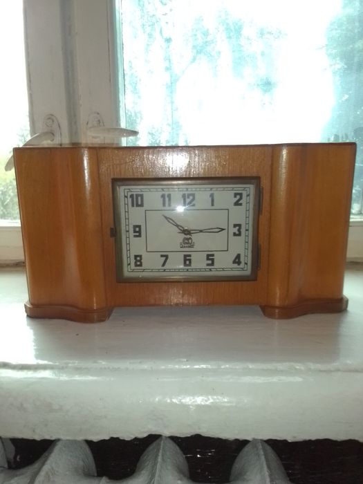 Часы настольные рабочие