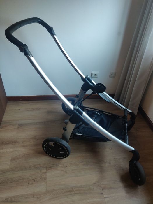 Trio baby bebe confort + isofix em bom estado