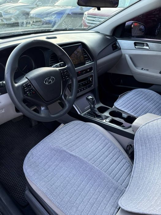 Hyundai Sonata 2.4.2016 год. Цена 7500$. Обслужена. Супер авто.