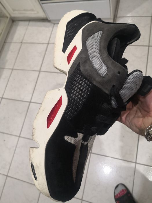 Кроссовки в хорошем состоянии