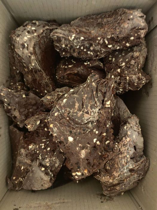 Ваговий шоколад некондиція