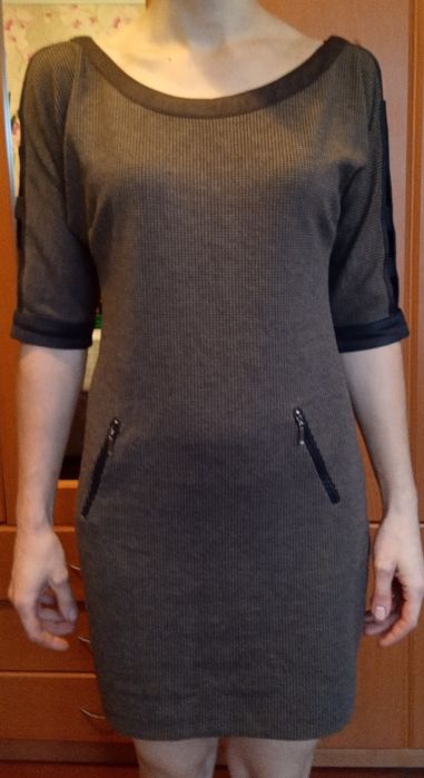 Плаття  дешево L i M