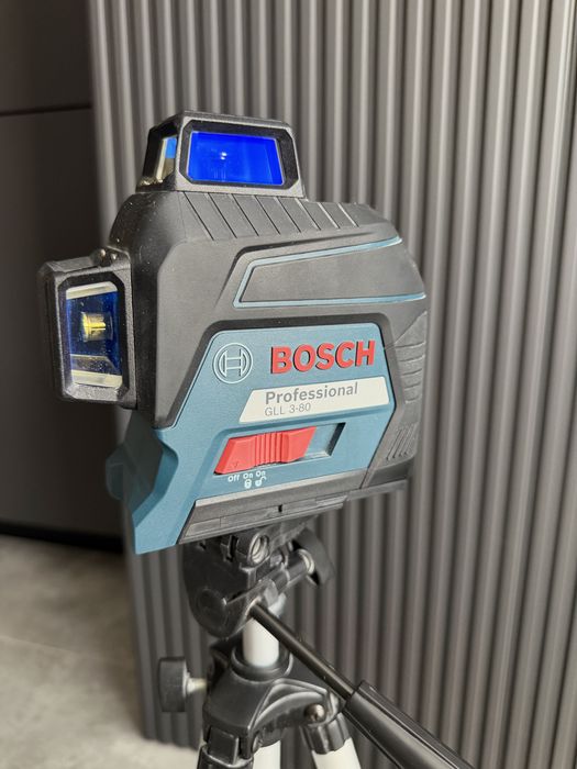 Лазерний рівень Bosch GLL 3-80
