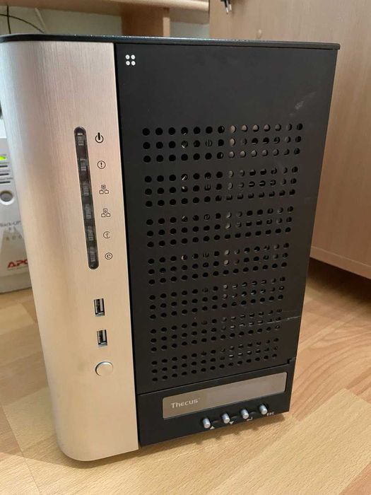 Продам сервер NAS Thecus N7700 14 ТБ.