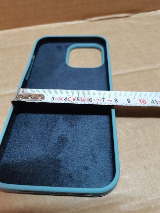 kwmobile Etui na iPhone'a 14 Pro Max - wąskie silikonowe etui z TPU