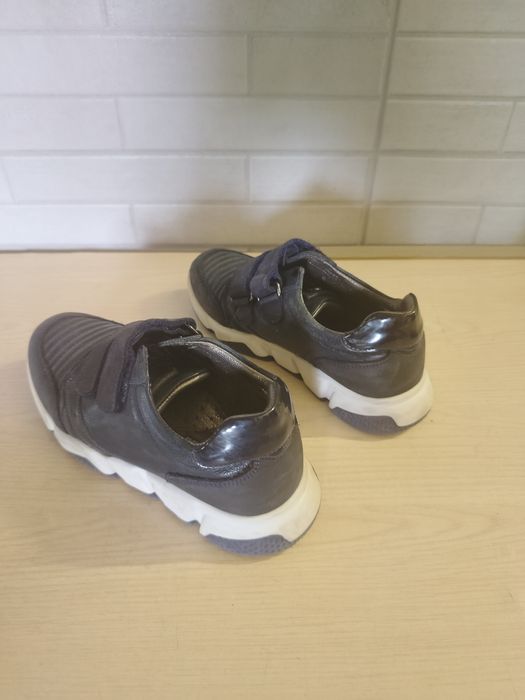 Кросовки 33-ий размер