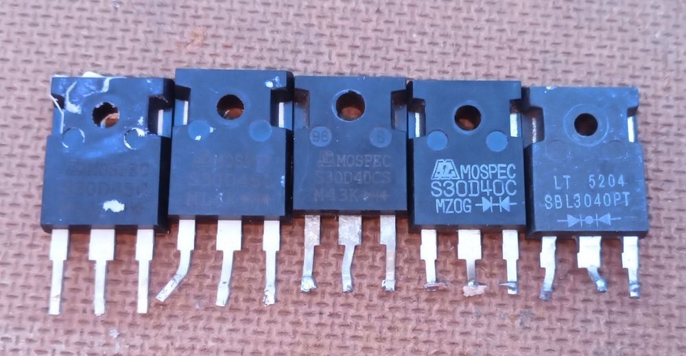 Лот 6 шт за 50 грн  диод Шоттке SBL3040PT S30D40C S30D45C