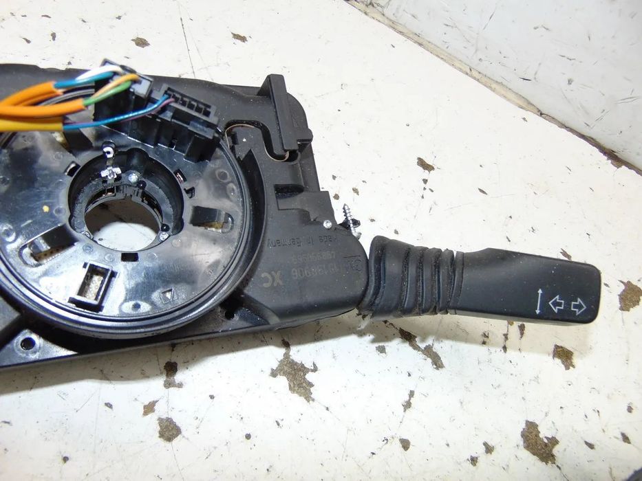 Opel Astra H manetes piscas vendida/Canhão ignição usado em bom estado