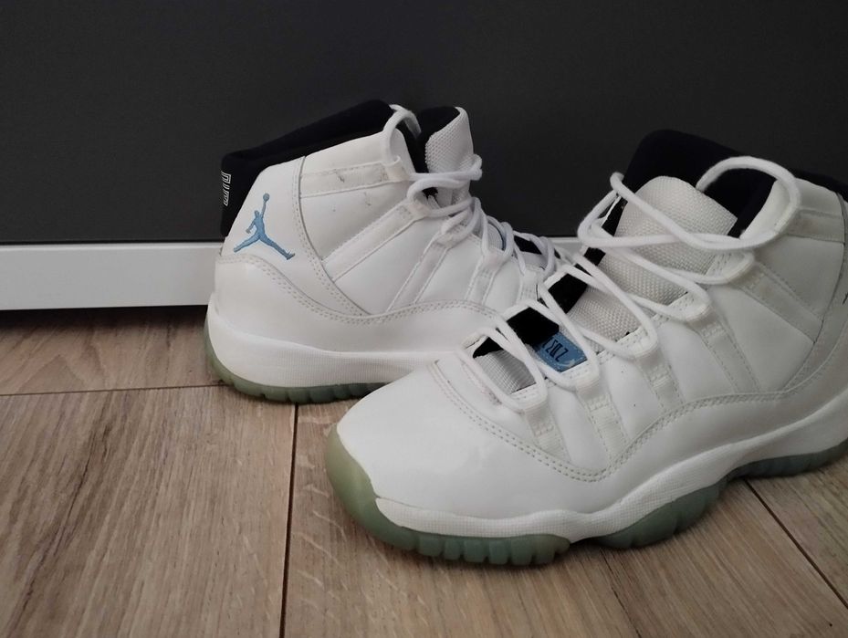 Nike Air Jordan 11 Retro size 36,5