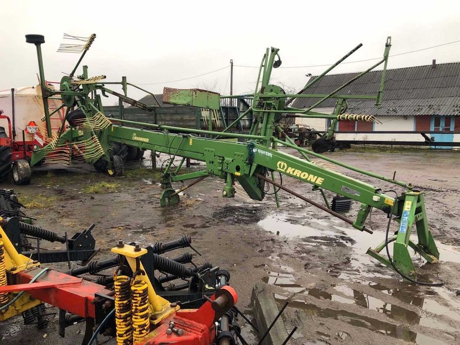 Валкоутворювач Krone Swadro-1010