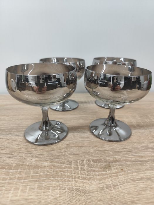 Kieliszki do szampana lustrzane dymione srebrem Vintage 4 sztuki