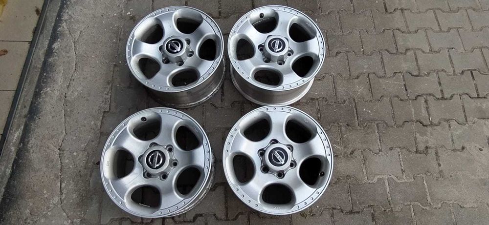 Felgi Nissan Navara D22 17x8JJ 6x139.7