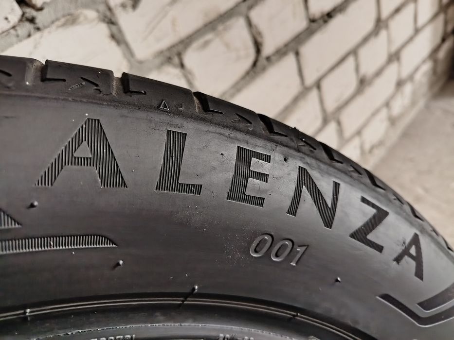 Резина r20 285 45 Bridgestone 24 года e-tron