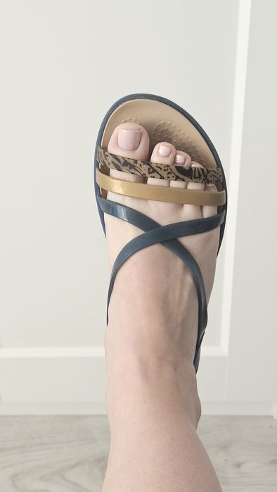 Crocs - model Isabella StrappyStan