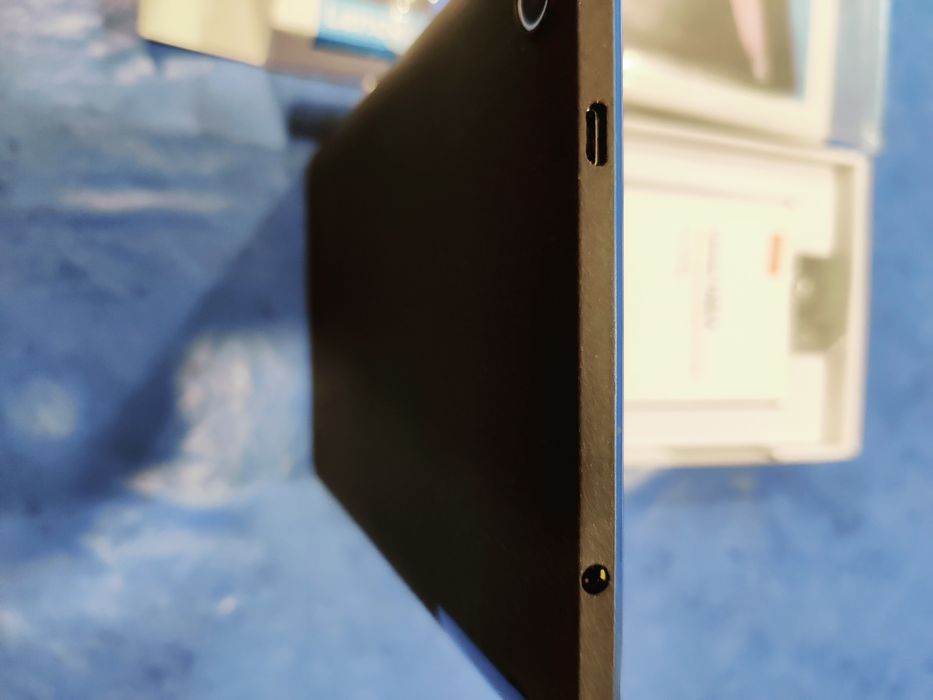 Vendo tablet LENOVO Tab3 de 8"