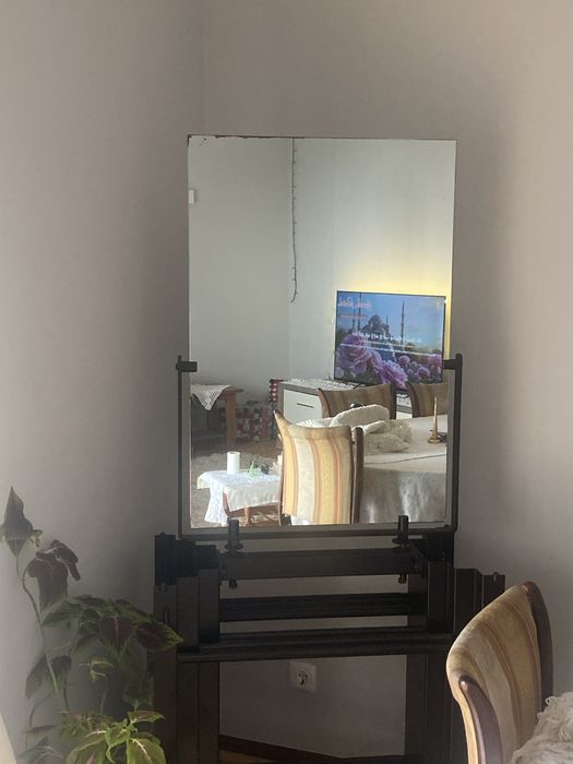 Vendo espelho em bom estado.