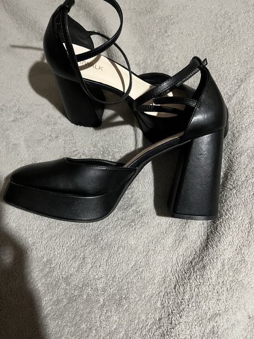 Підбори  catwalk на високому каблучку 41