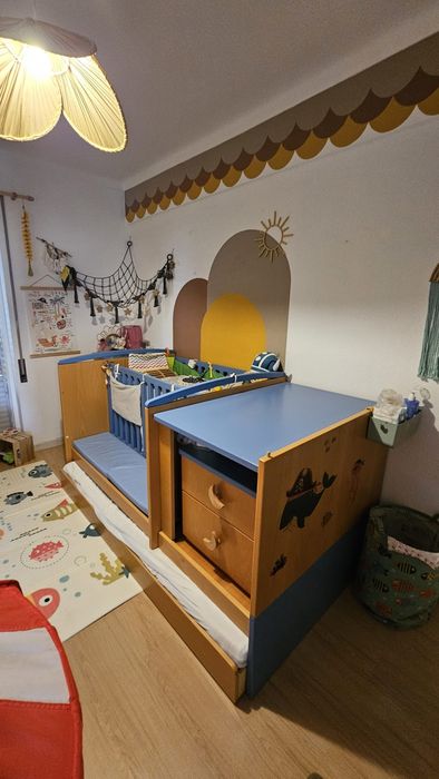 Cama convertível – cresce com o bebé