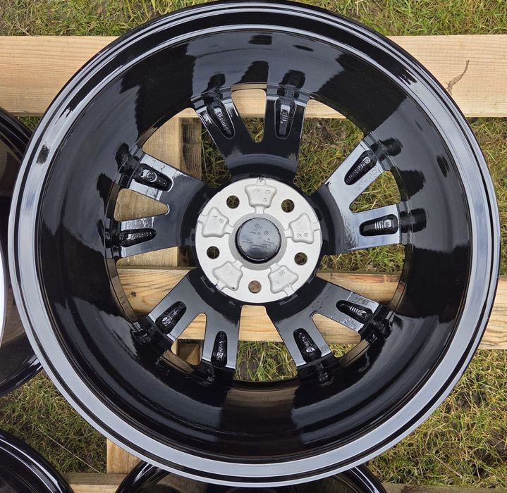 Felgi Oryginał VW Passat Golf Caddy Sharan Touran T-Roc 6,5Jx16 ET41 5x112